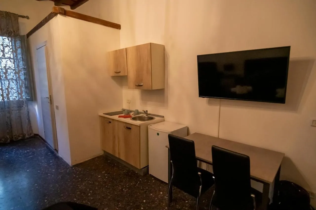 Le Stanze Dei Ghibellini Acomodação com café da manhã Florença Alojamento de Acomodação e Pequeno-almoço